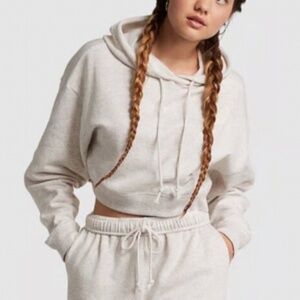 Victoria’s Secret Pink Fleece Cropped Hoodie and Sweatpant Set Size S